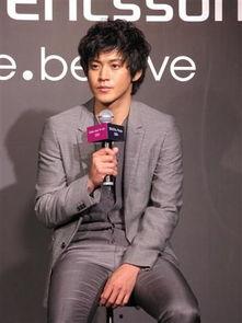 日本娱乐博主爆料小栗旬,揭秘明星背后的故事